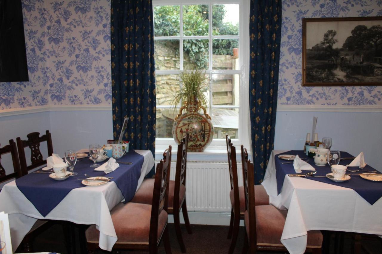 The Old Red Lion 호텔 테임 외부 사진